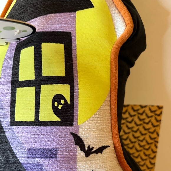 Tall Halloween Glow in the Dark Haunted House Pillow Cushion Ghosts Bats Windows - Picture 8 of 15